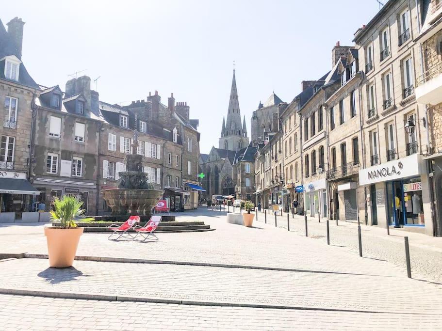 Nouveau ** Le Raffine Au Coeur De Guingamp ** Parking المظهر الخارجي الصورة